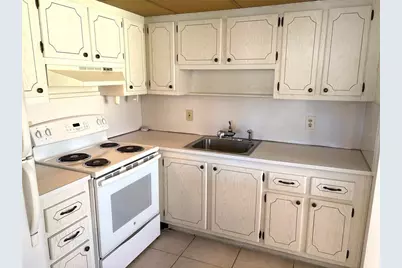201 Bedford Street #95, Sun City Center, FL 33573 - Photo 12