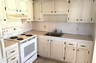 201 Bedford St, Sun City Center, FL 33573 - Photo 12