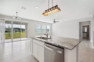 2560 Warren Acres Blvd, Wesley Chapel, FL 33543 - Photo 10