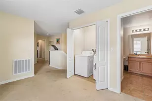 5017 White Sanderling Ct, Tampa, FL 33619 - Photo 32