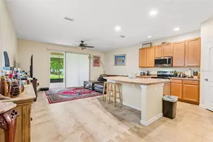 5017 White Sanderling Ct, Tampa, FL 33619 - Photo 10