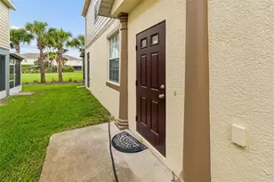 5017 White Sanderling Ct, Tampa, FL 33619 - Photo 8
