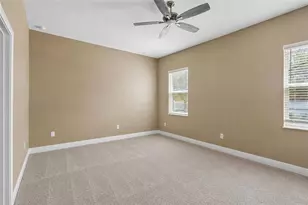 902 Tierra Dr, Spring Hill, FL 34609 - Photo 18