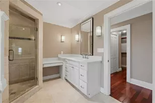 1124 Seville Ln NE, Saint Petersburg, FL 33704 - Photo 32