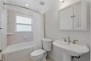 1124 Seville Ln NE, Saint Petersburg, FL 33704 - Photo 40