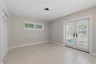 1124 Seville Ln NE, Saint Petersburg, FL 33704 - Photo 44