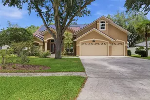 2112 Heritage Crest Dr, Valrico, FL 33594 - Photo 2