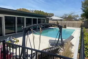 307 Orangewood Ln, Largo, FL 33770 - Photo 2