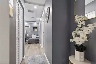 4832 5th St S, Saint Petersburg, FL 33705 - Photo 28