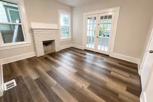 824 6th St N, Saint Petersburg, FL 33701 - Photo 2