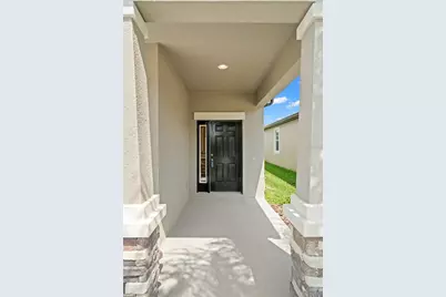 16049 Sonoma Grove Circle, Tampa, FL 33647 - Photo 4