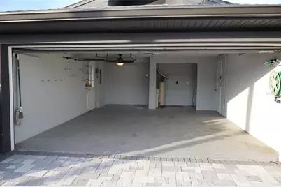 1019 Spindle Palm Way, Apollo Beach, FL 33572 - Photo 8