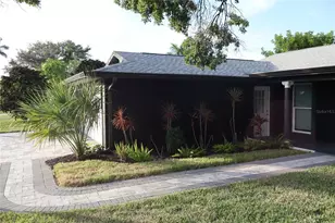 1019 Spindle Palm Way, Apollo Beach, FL 33572 - Photo 6