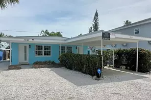 14147 Palm St, Madeira Beach, FL 33708 - Photo 1