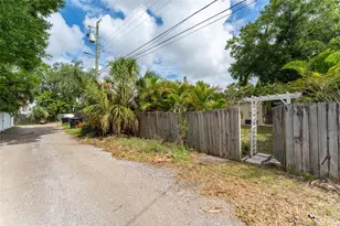 130 41st Ave NE, Saint Petersburg, FL 33703 - Photo 22