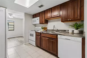 133 Sabal Ct, Oldsmar, FL 34677 - Photo 16