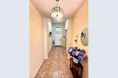 619 Wabash Breeze Circle, Ruskin, FL 33570 - Photo 8