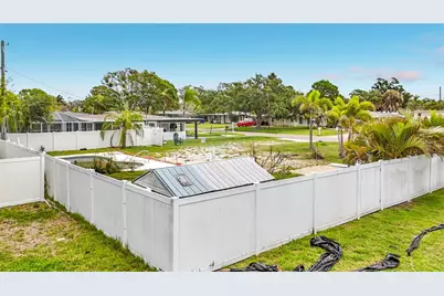 2464 Del Rio Way, Dunedin, FL 34698 - Photo 6