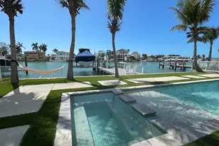 11180 9th St E, Treasure Island, FL 33706 - Photo 20