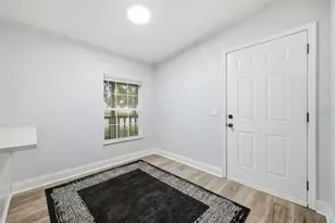 5203 N Mendenhall Dr, Tampa, FL 33603 - Photo 12