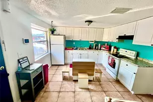 1011 57th Ave Terrace E, Bradenton, FL 34203 - Photo 8