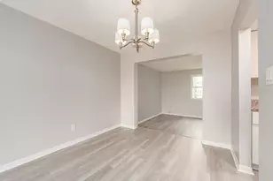 14070 90th Ave, Seminole, FL 33776 - Photo 8