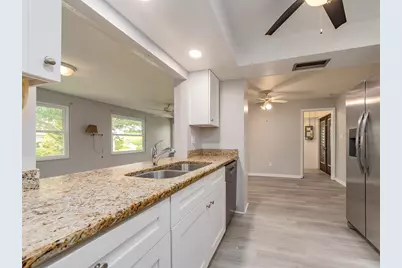 14070 90th Avenue, Seminole, FL 33776 - Photo 12