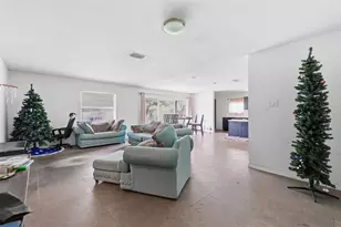 832 S Parsons Ave, Brandon, FL 33511 - Photo 12