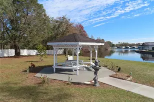 35224 Dodie Dr, Zephyrhills, FL 33541 - Photo 38