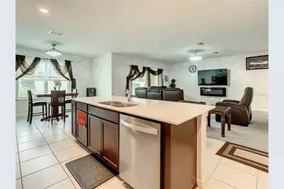 30344 Marquette Ave, Wesley Chapel, FL 33545 - Photo 4