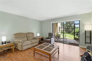 2685 Sabal Springs Cir, Clearwater, FL 33761 - Photo 4