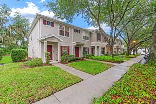 15836 Fishhawk Falls Dr, Lithia, FL 33547 - Photo 4