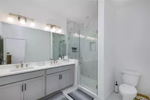 317 15th St N, Saint Petersburg, FL 33705 - Photo 14