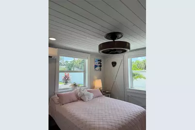 3921 Belle Vista Drive E, Saint Pete Beach, FL 33706 - Photo 24