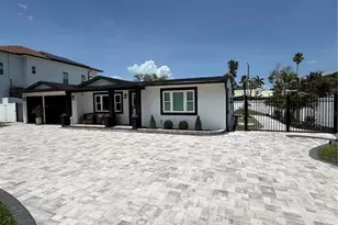 3921 Belle Vista Dr E, Saint Pete Beach, FL 33706 - Photo 2