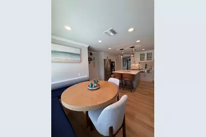 3921 Belle Vista Drive E, Saint Pete Beach, FL 33706 - Photo 10