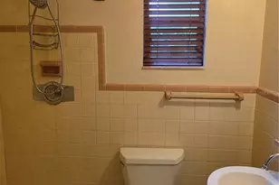2444 37th St N, Saint Petersburg, FL 33713 - Photo 12