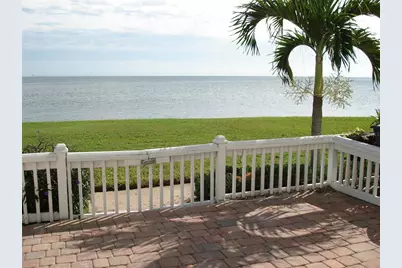 5248 Beach Drive SE #5248, Saint Petersburg, FL 33705 - Photo 4