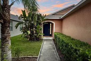 7115 Forest Mere Dr, Riverview, FL 33578 - Photo 2
