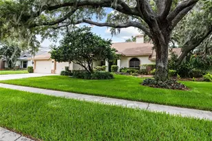 2555 Mason Oaks Dr, Valrico, FL 33596 - Photo 2