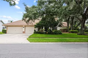 2555 Mason Oaks Dr, Valrico, FL 33596 - Photo 2