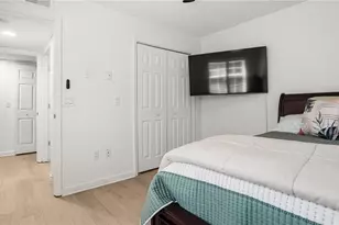 2500 Winding Creek Blvd, Clearwater, FL 33761 - Photo 20
