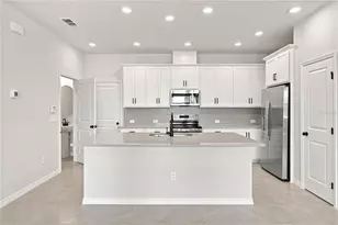 5596 Coopers Hawk Ct, Saint Cloud, FL 34772 - Photo 4