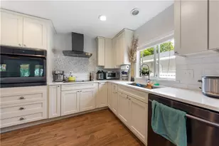 17601 1st St E, Redington Shores, FL 33708 - Photo 12