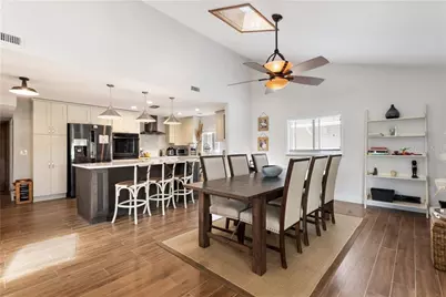 17601 1st Street E, Redington Shores, FL 33708 - Photo 8