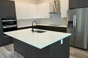 820 46th Ave N, Saint Petersburg, FL 33703 - Photo 2