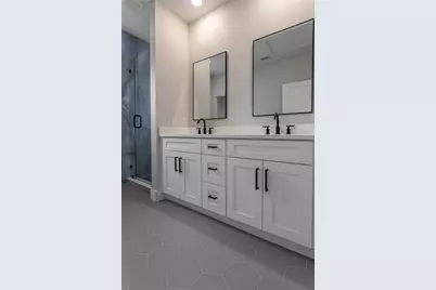 816 46th Avenue N, Saint Petersburg, FL 33703 - Photo 40