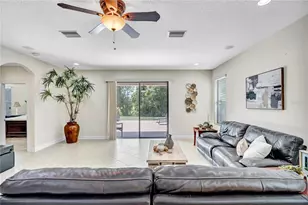 8013 Hampton Glen Dr, Tampa, FL 33647 - Photo 14