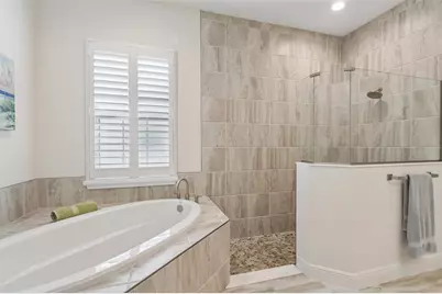 14537 Swiss Bridge Drive, Lithia, FL 33547 - Photo 28
