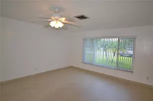 2357 White Oak Cir, Clearwater, FL 33763 - Photo 30